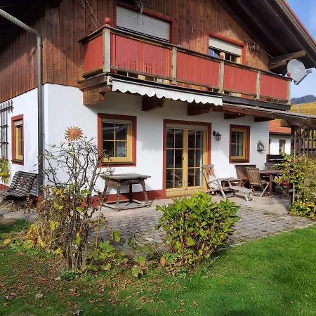 Ferienhaus Inntal بيت للعطل *